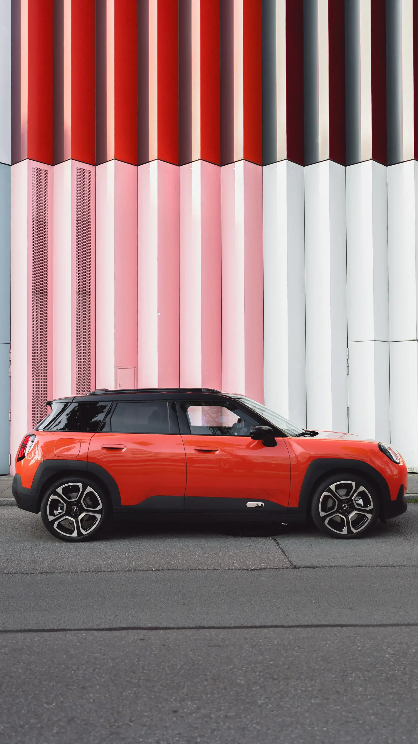 MINI Aceman 100% eléctrico - Vista lateral