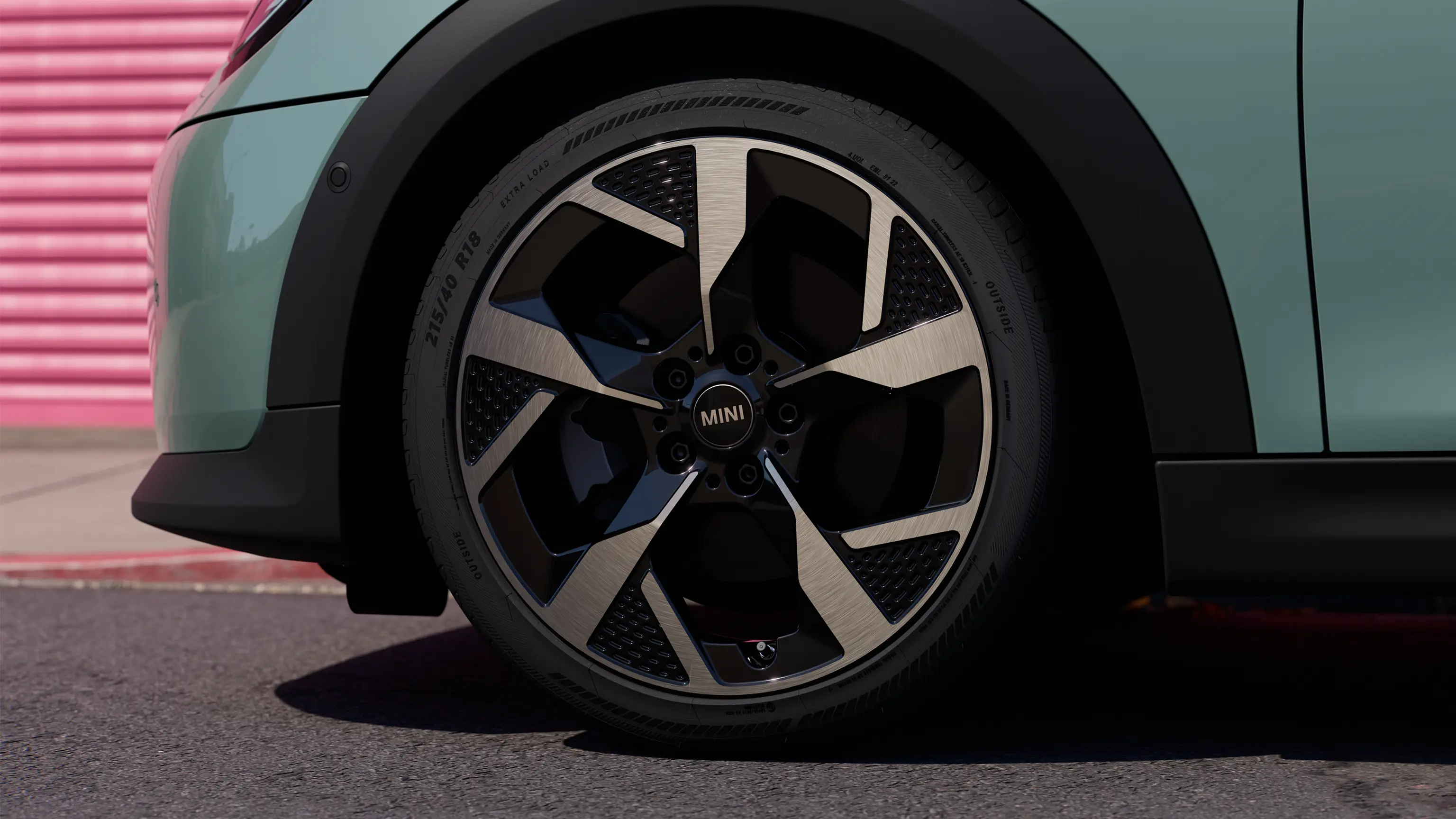 Vídeo de la llanta Slide Spoke del MINI Cooper girando