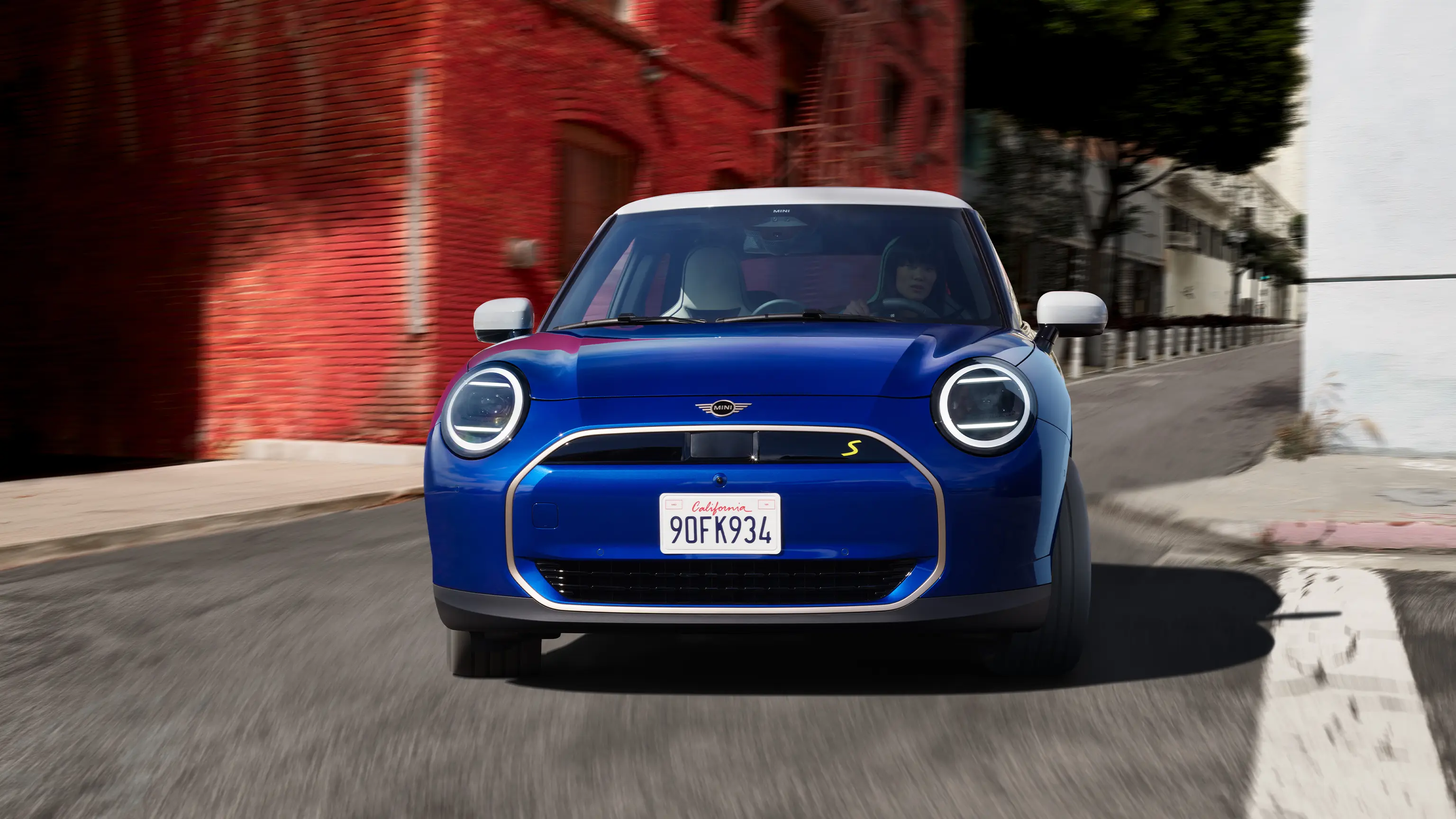 MINI Cooper 100% eléctrico - Vista frontal