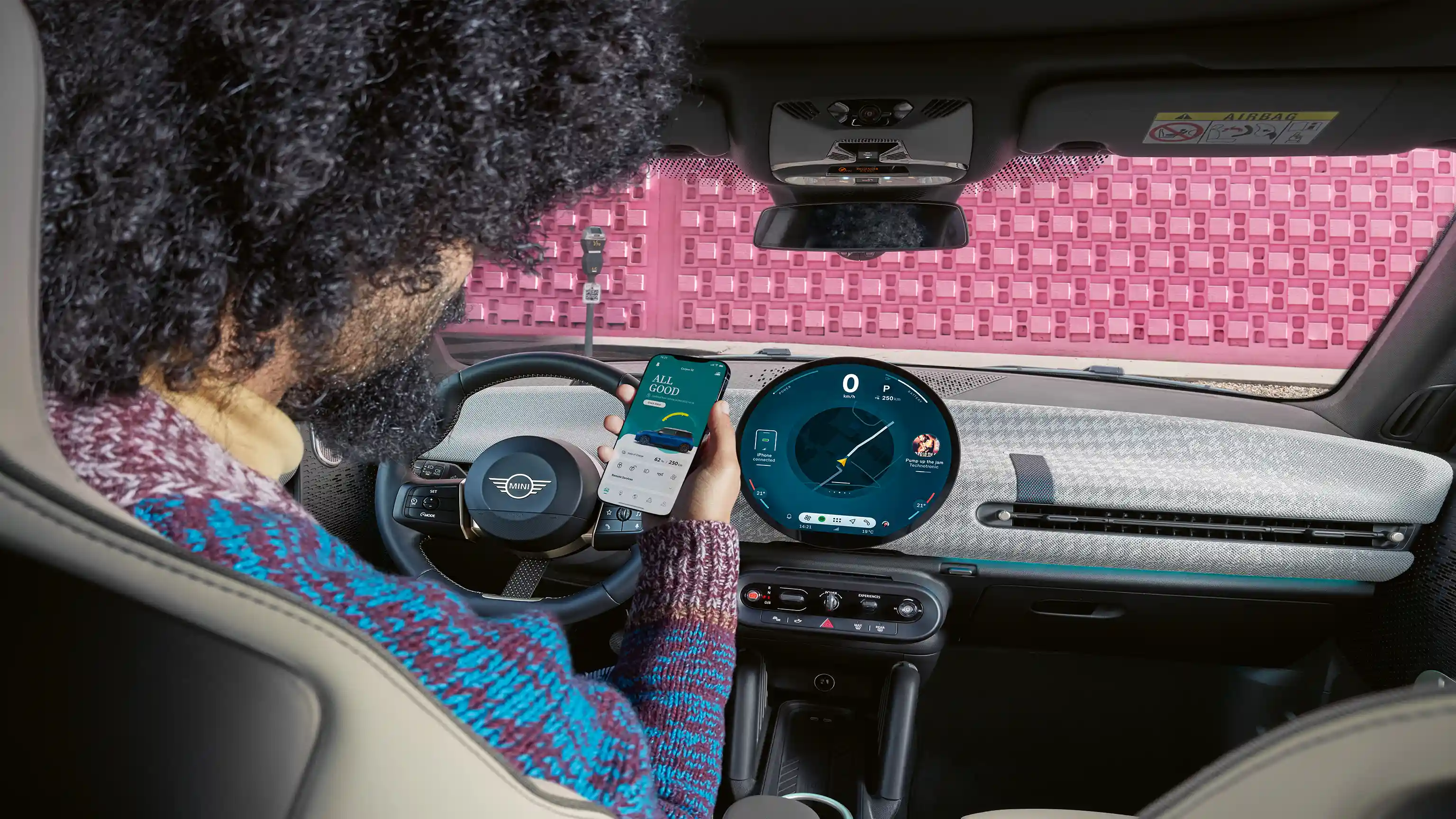 MINI Cooper 100% eléctrico - MINI App