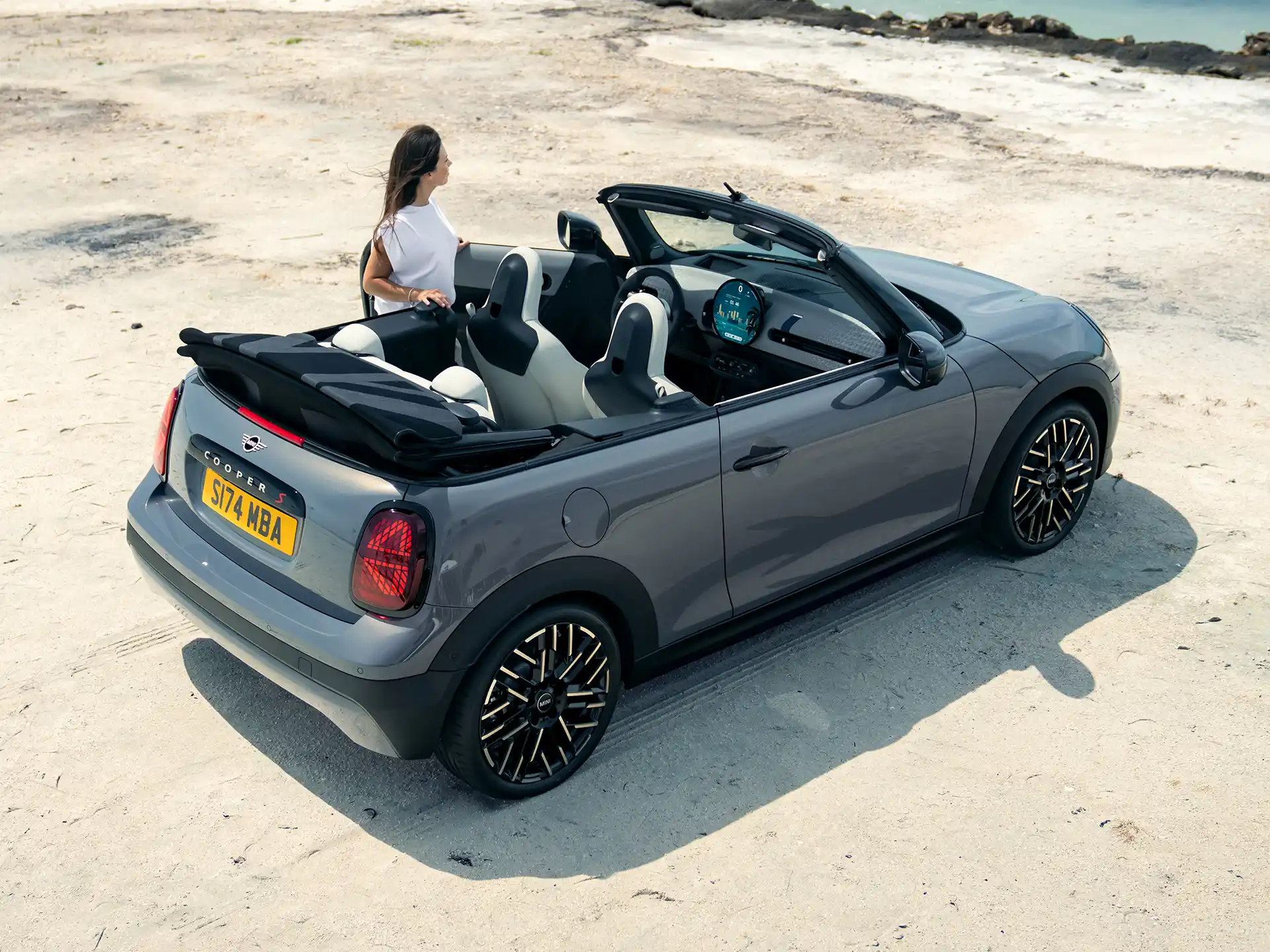 MINI Cooper Cabrio - Abierto a la vida