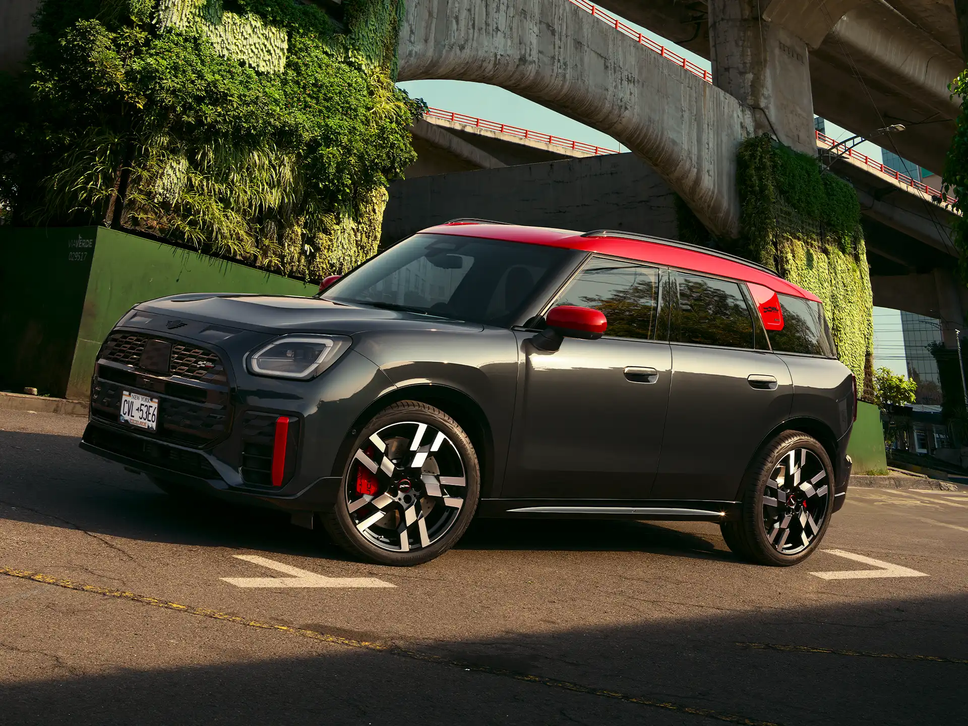 MINI Countryman 100% eléctrico - Teaser de MINI Countryman JCW 100% eléctrico