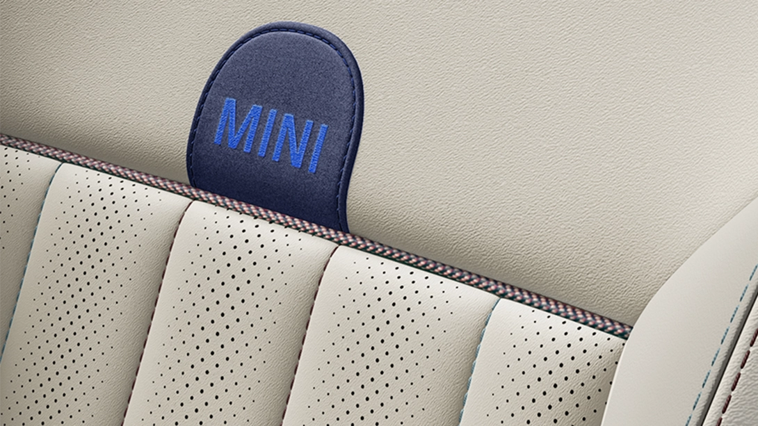 MINI Countryman - interior - tapicería blanca