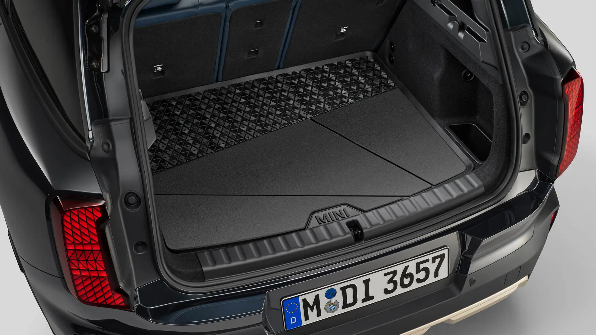 Alfombrilla MINI para maletero en la parte trasera del MINI Countryman Cooper.