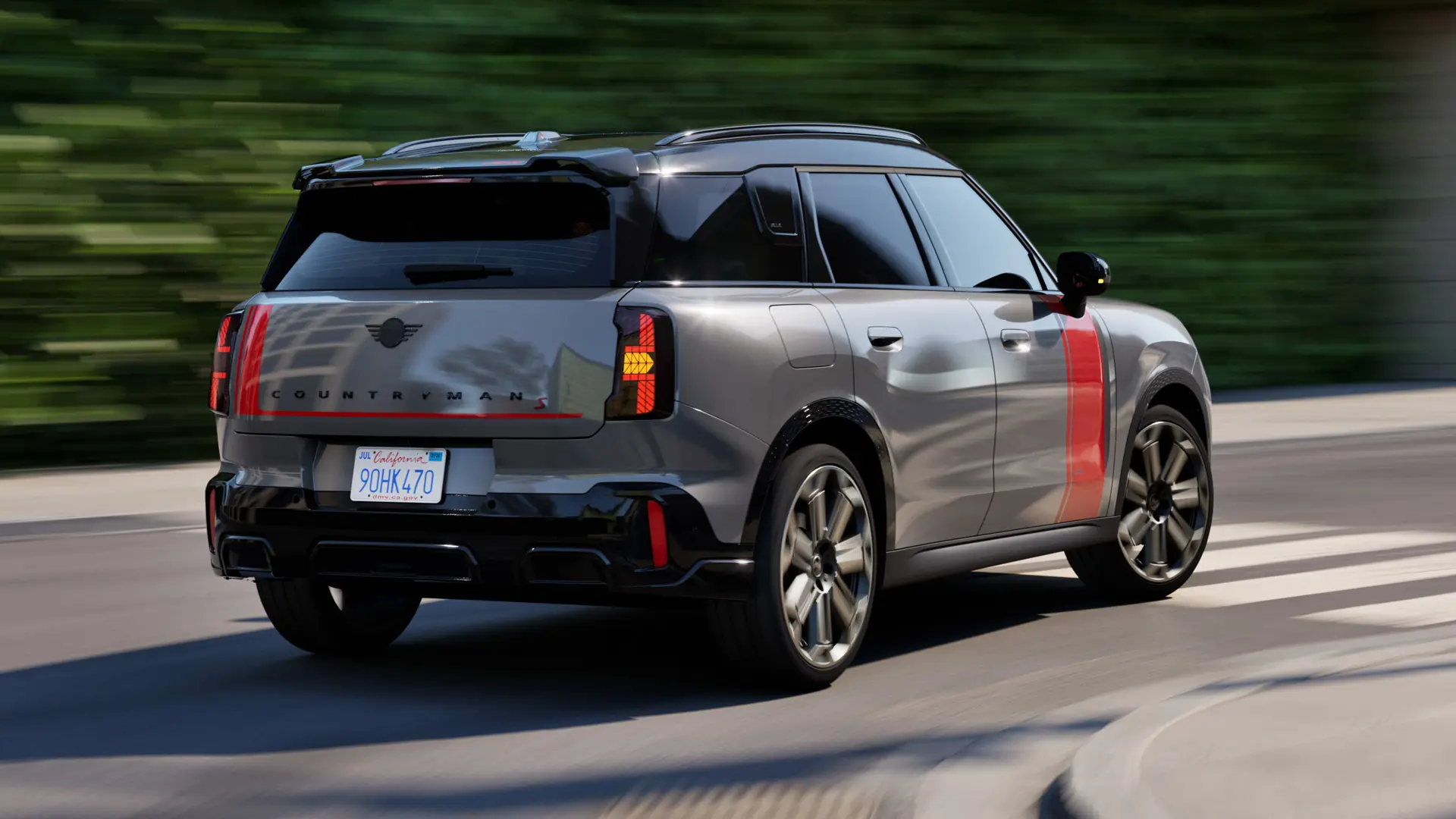 MINI Countryman conduciendo una curva. 