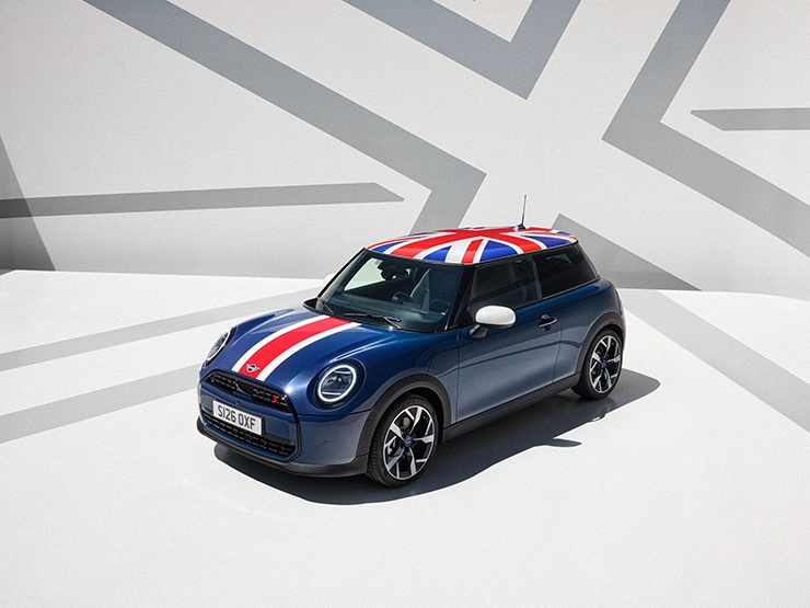 Vista completa del MINI Cooper Oxford Edition.