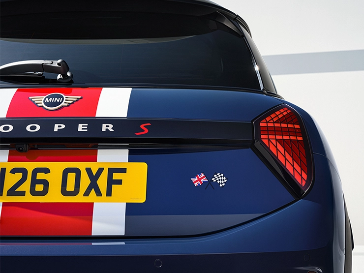 Vista trasera del MINI Cooper Oxford Edition.