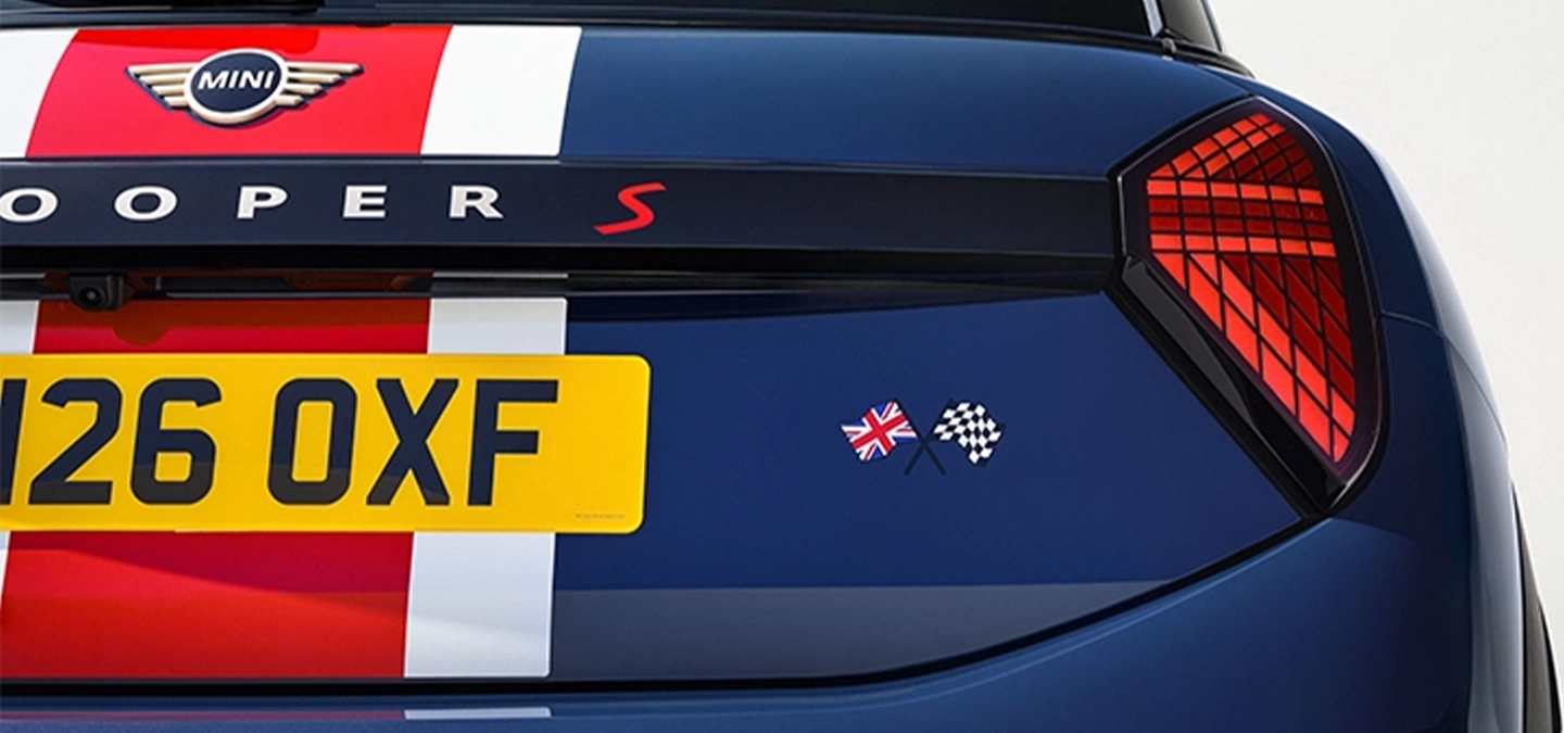 Vista trasera del MINI Cooper Oxford Edition.