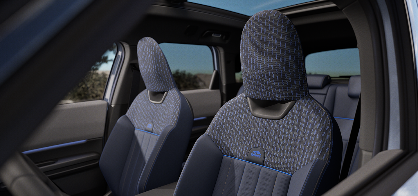 Imagen del interior del MINI Countryman Untamed Edition en la que se ven los asientos.