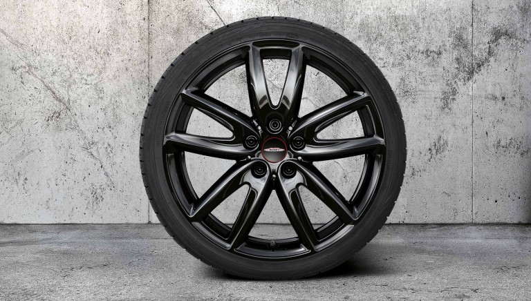 Llanta JCW Grip Spoke de 18" – negro Jet Black – 815