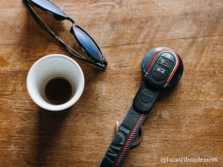 MINI John Cooper Works – cubierta para llave – lanyard - imagen de @lucatribondeau96