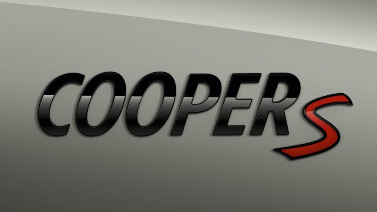 MINI Cooper S – designación – rojo y Piano Black