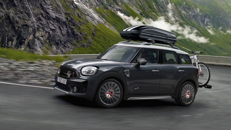 MINI Countryman con bicicleta