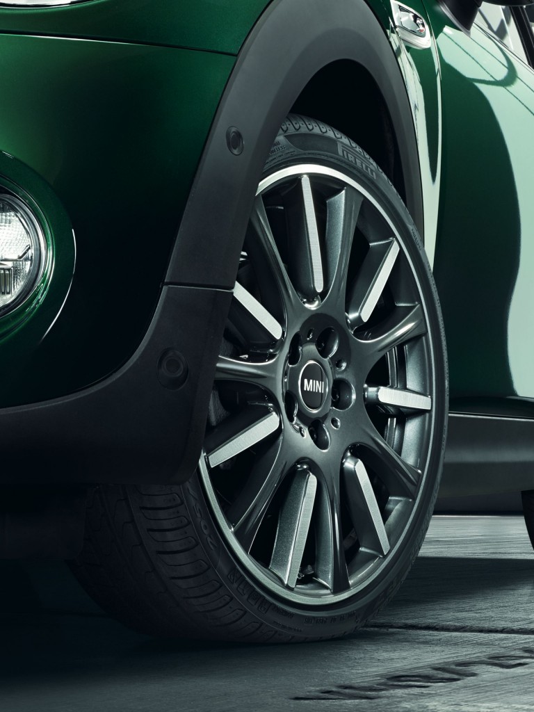 Promoción Neumáticos MINI 50% descuento Promoción Neumáticos MINI 50% descuento