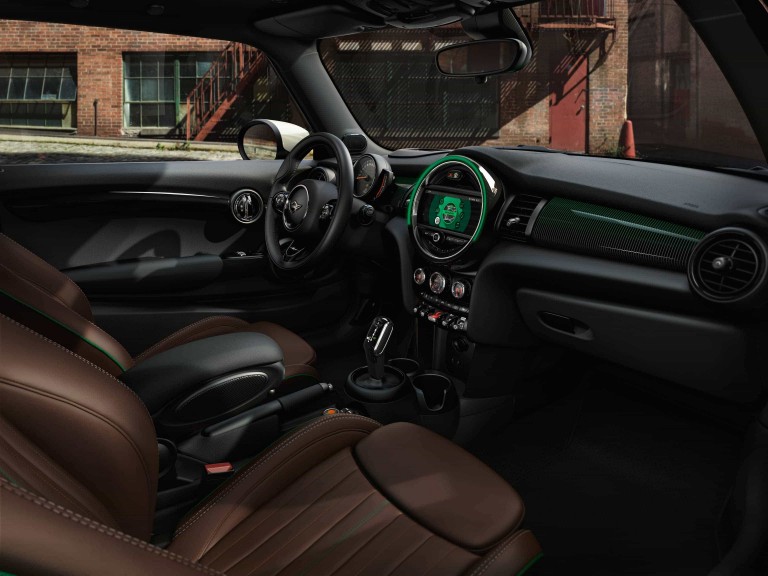 MINI Edición 60 Aniversario - interior - cabina y asientos
