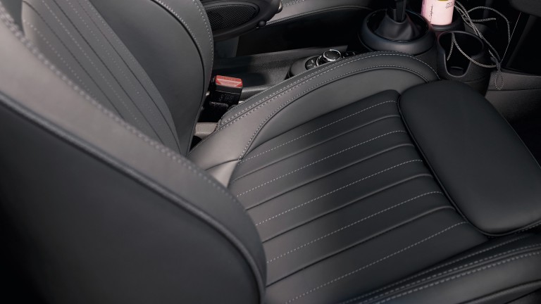 MINI Cabrio Sidewalk Edition - Interior - Tapicería de cuero Lounge