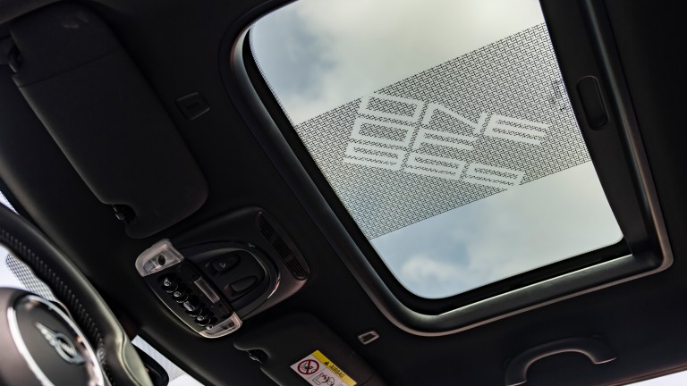 MINI JCW 1to6 Edition - sunroof