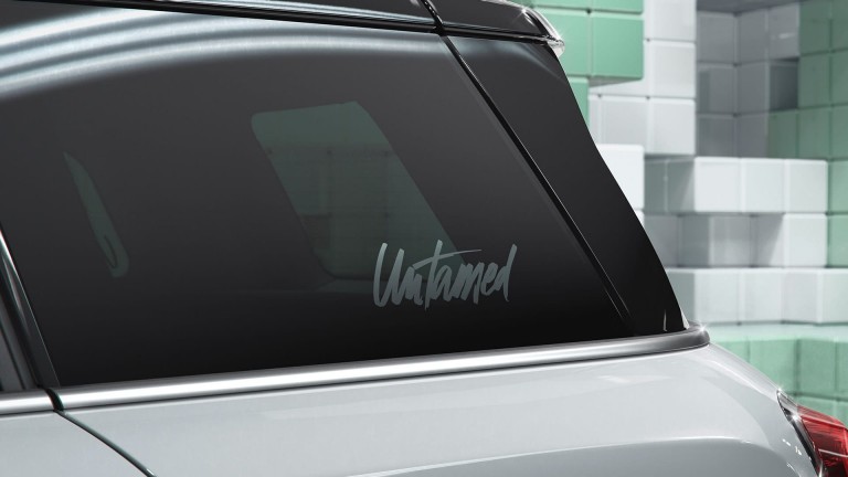MINI Countryman Untamed Edition – gráfico de ventana – logotipo escrito a mano