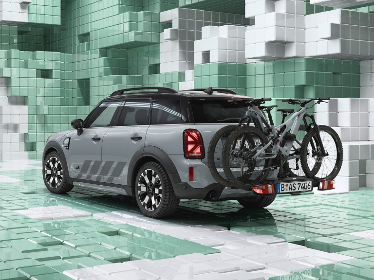 MINI Countryman Untamed Edition - accesorios - soporte para bicicletas trasero