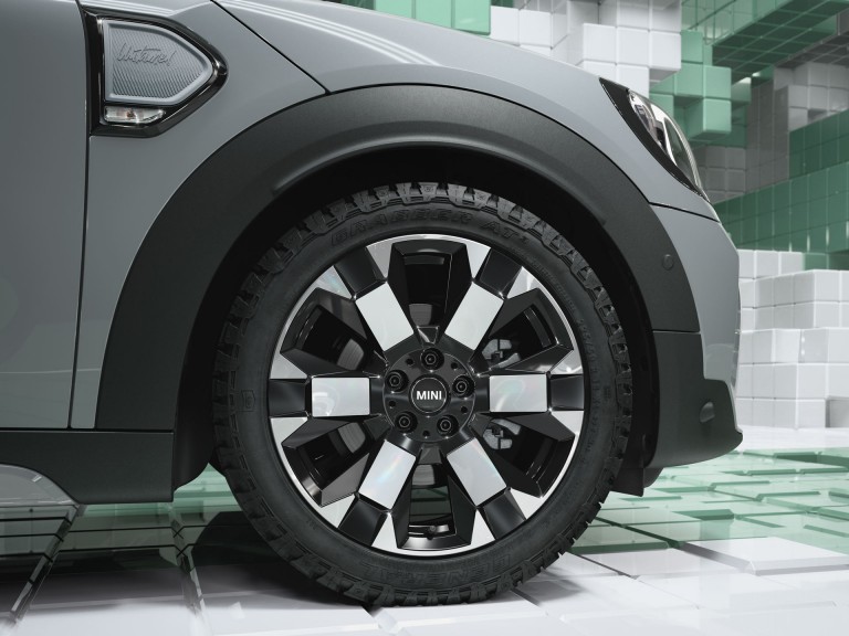 MINI Countryman Untamed Edition - accesorios - Untamed Spoke de 18 pulgadas