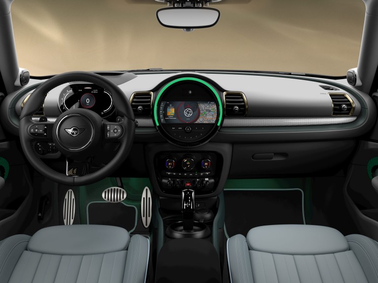 MINI Clubman Untold Edition – interior – asientos en Sage Green