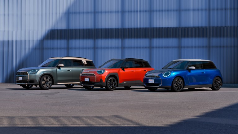 Electromovilidad MINI - Familia eléctrica