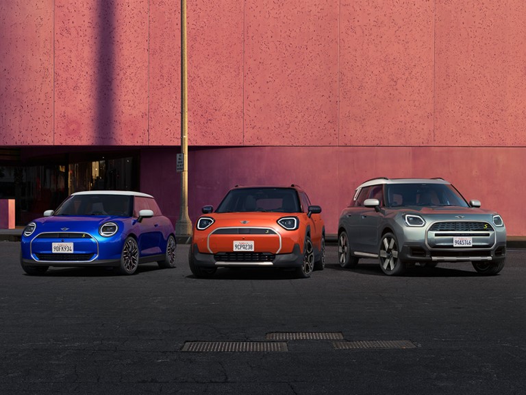 Eelectromovilidad MINI - familia eléctrica