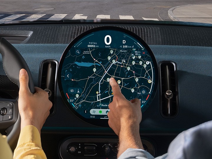 Electromovilidad MINI - Pantalla OLED con navegador