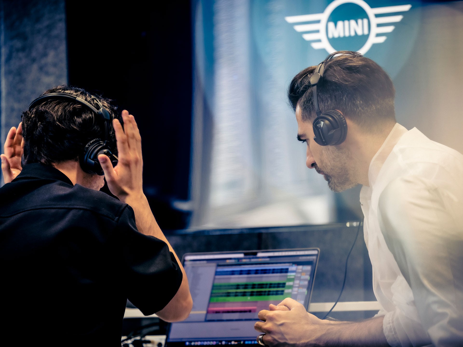 Electromovilidad MINI - Sonido | MINI ES
