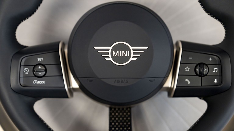 Volante nuevos modelos MINI